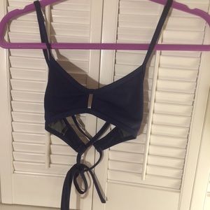 PERFECT condition Jolyn Vent Top